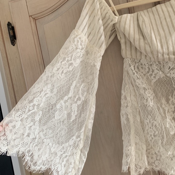 NWOT Stone Cold Fox Positano French Lace Top 1 - Picture 2 of 6